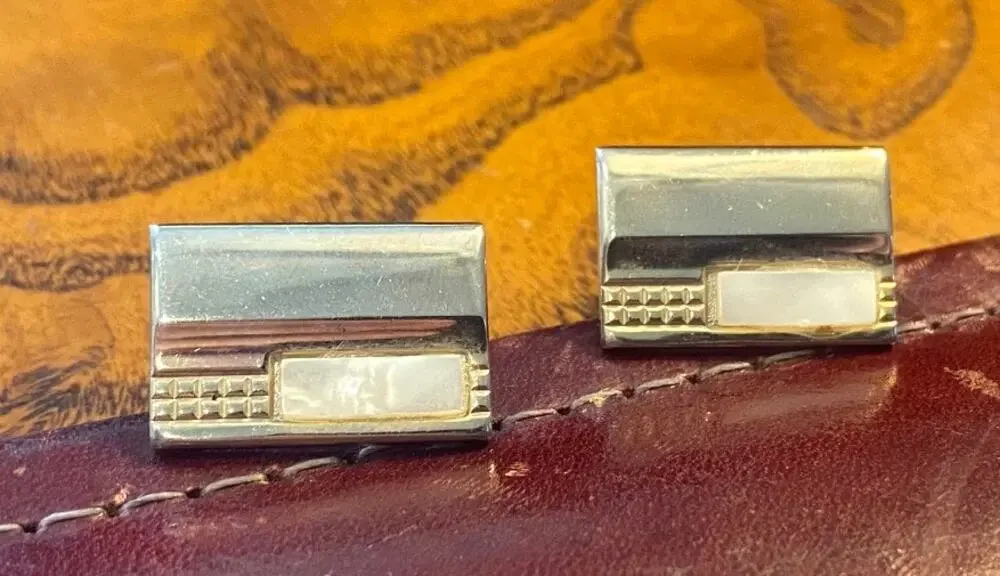 VTG Gold Tone Cufflinks with MOP Inlay